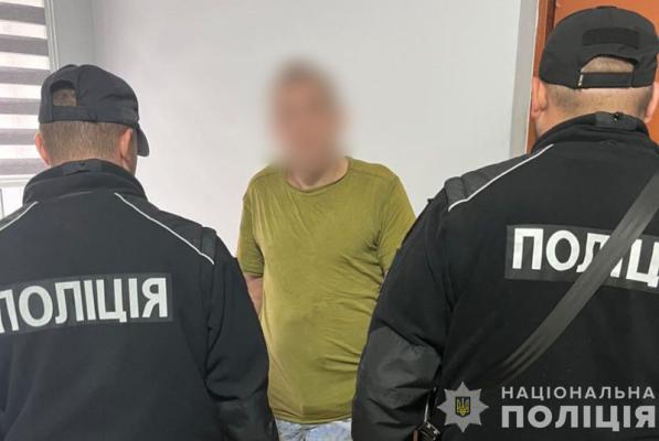 На Рахівщині поліція затримала зловмисника, який завдав смертельні травми своїй співмешканці