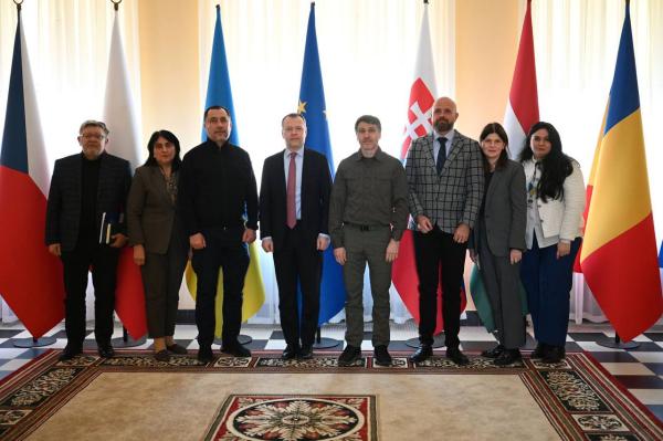 Вперше на Закарпатті із візитом перебуває Верховний комісар ОБСЄ у справах нацменшин Крістоф Камп